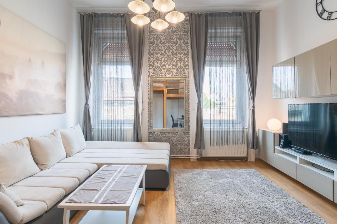 Bright Nest Liszt Academy Apartment Budapest Luaran gambar